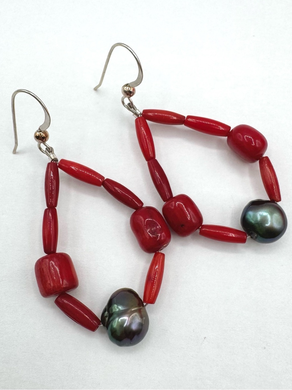 Red Coral Black Pearl Dangle Earrings Upscale Beach Boho Cruise Tropical Vaca